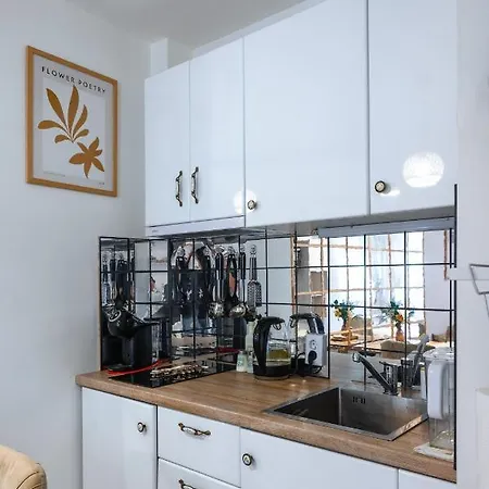 Cozy - Your Away From By Flat Mаnager Apartman Szófia